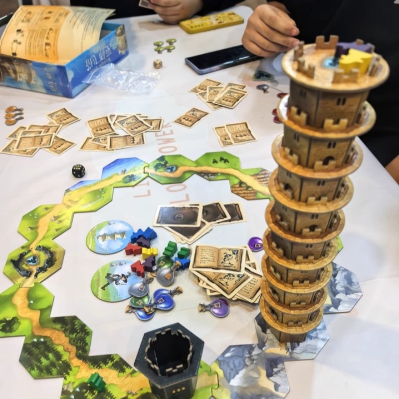 Wandering Towers Strategy Boar - Board Game Family ulasan dan harga