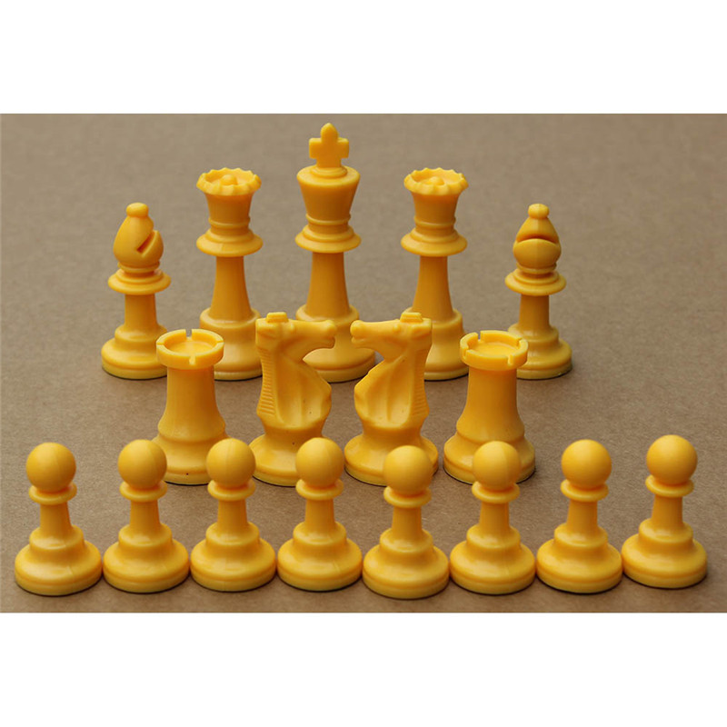 Colorful Plastic Chess Pieces  - Board Game Queen ulasan dan harga